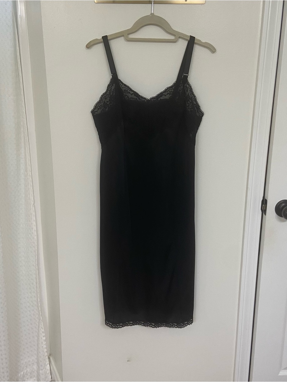 Vintage 60s 70s Wonder Maid Black Lace Full Slip Dress Antron Nylon Sz 40